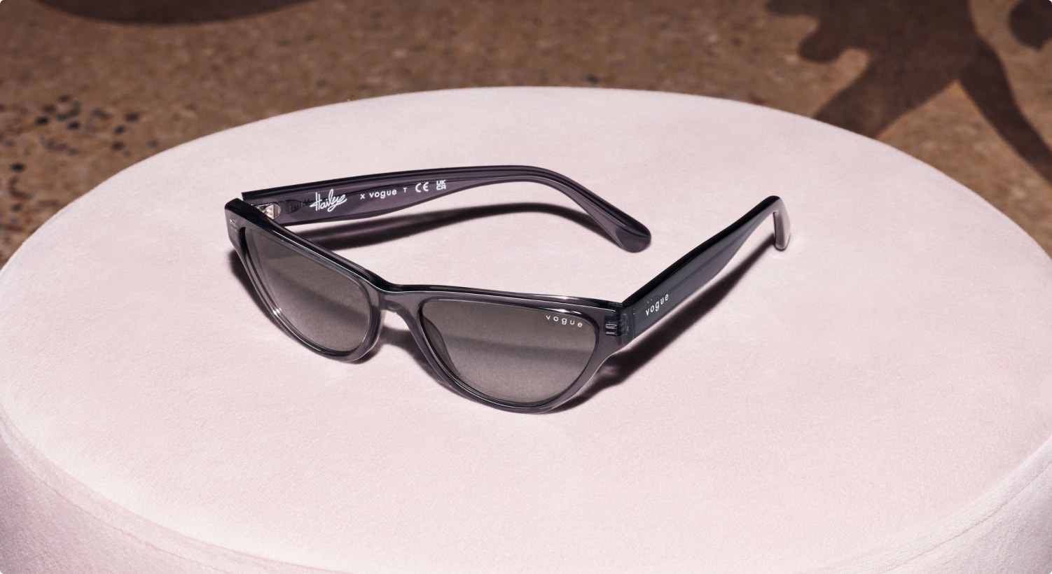 Web oficial de Vogue Gafas de sol y gafas vista